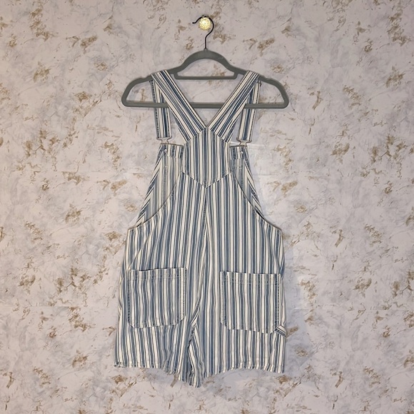 American Eagle Outfitters Striped Short Overalls l SIZE M - Picture 2 of 7